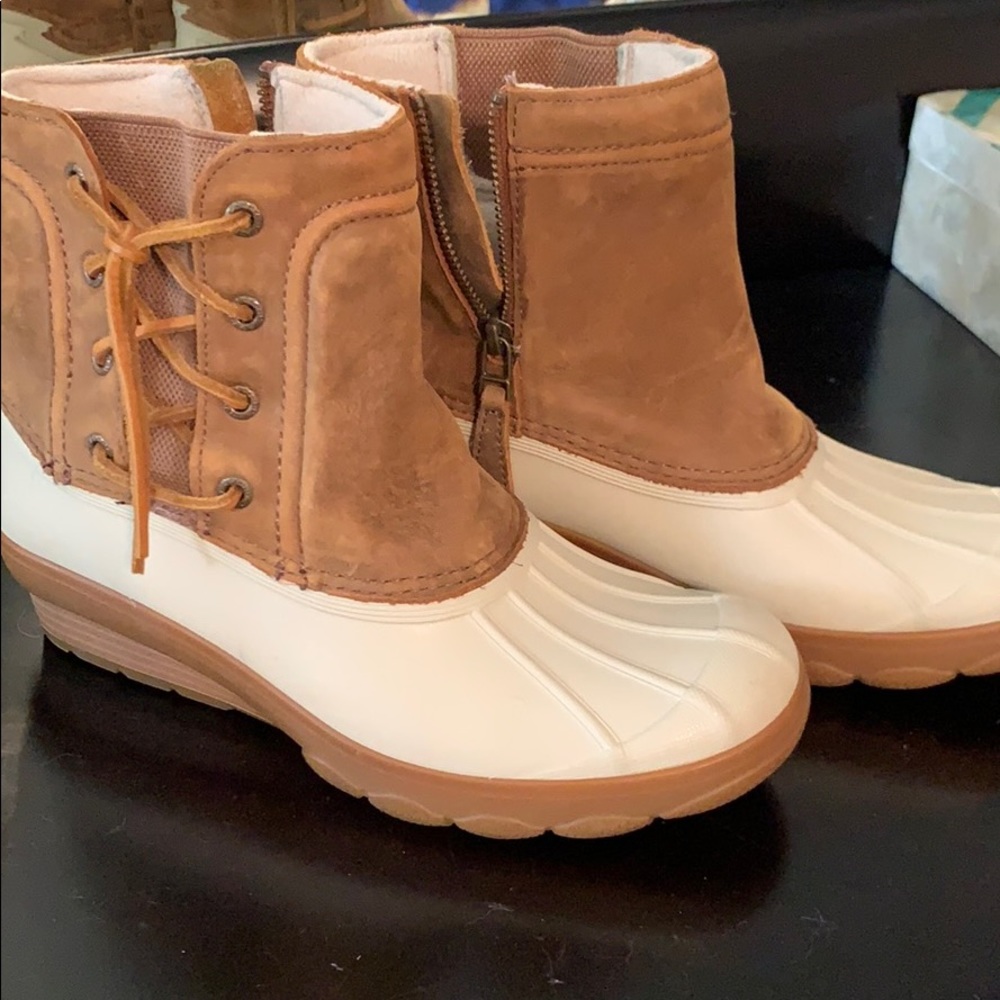 Sperry duck boots